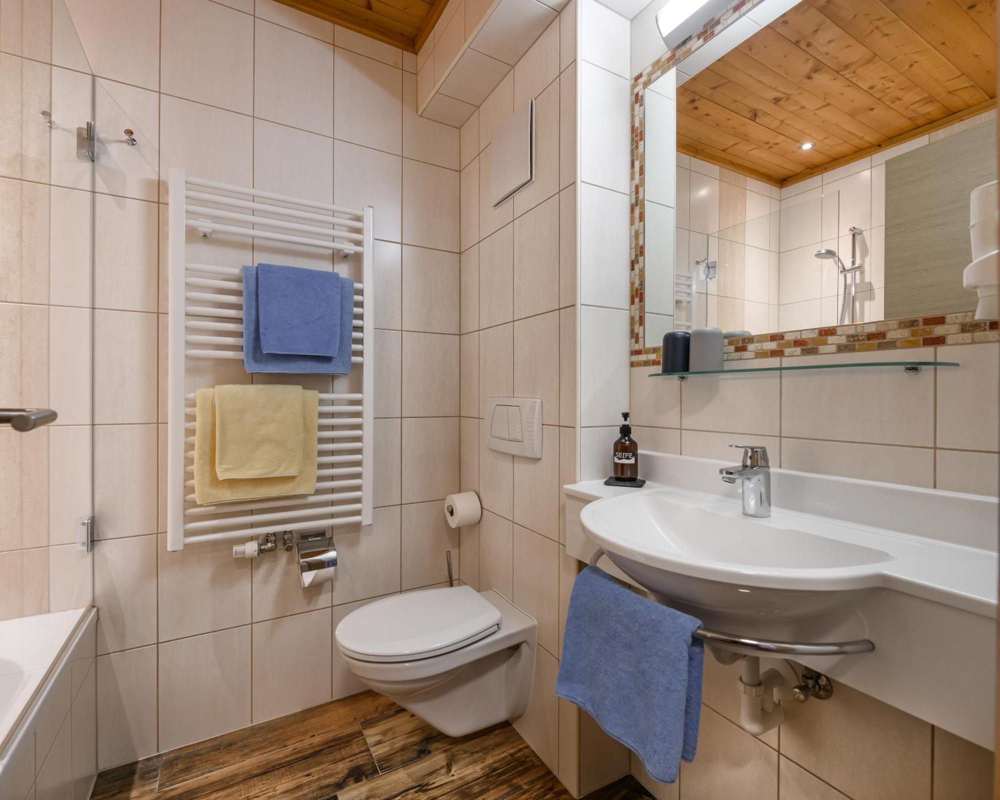 Ferienhaus Birgit - Inklusive Eintritt Alpentherme Bad Hofgastein Exteriör bild