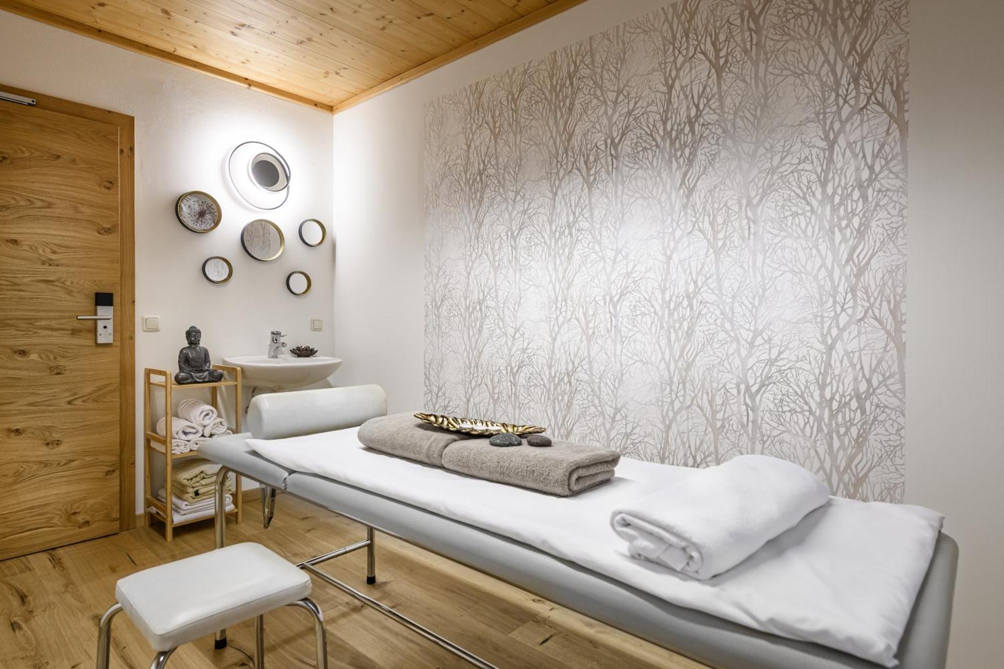 Ferienhaus Birgit - Inklusive Eintritt Alpentherme Bad Hofgastein Exteriör bild